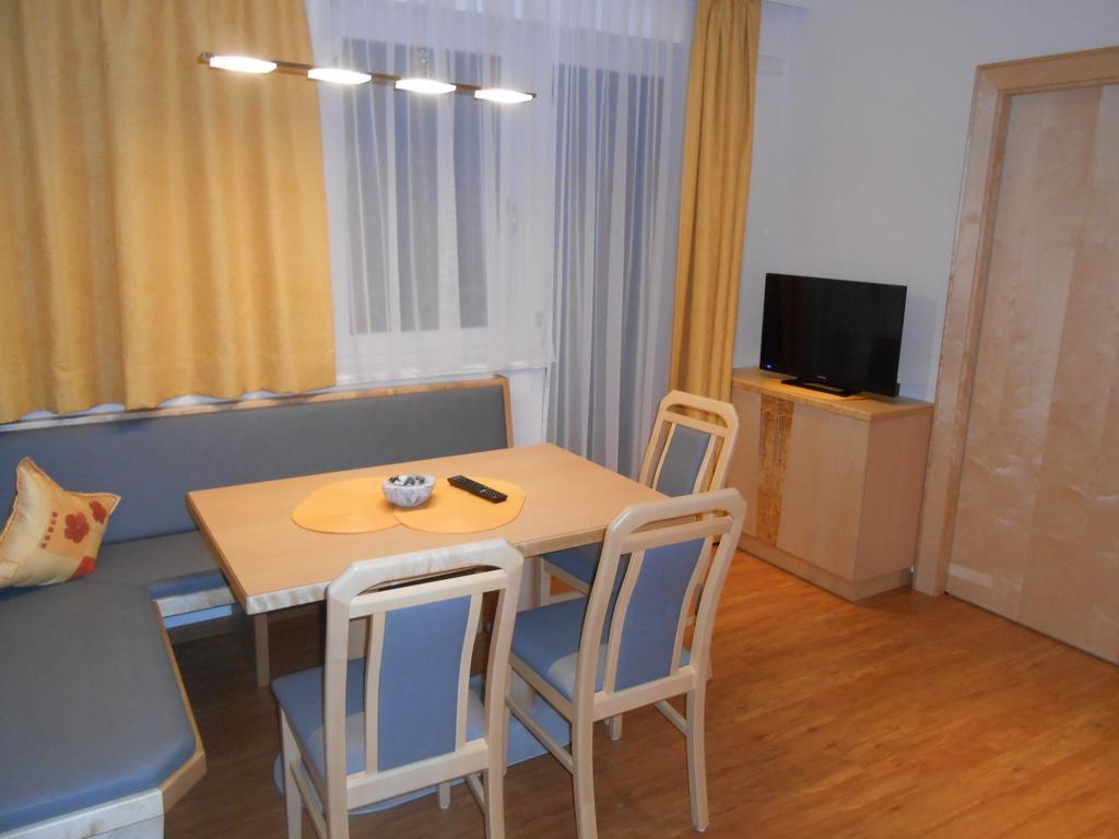 Apart Zangerle Kappl  Room photo