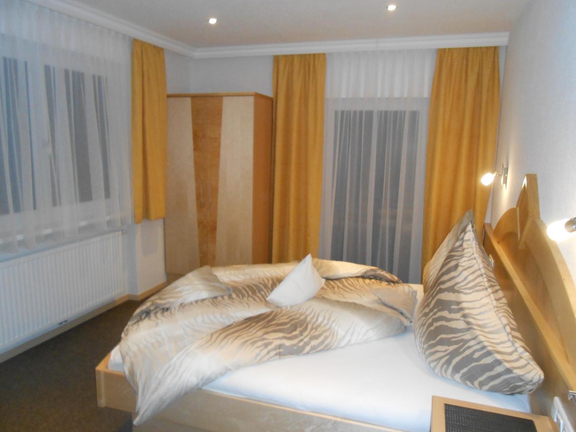 Apart Zangerle Kappl  Room photo