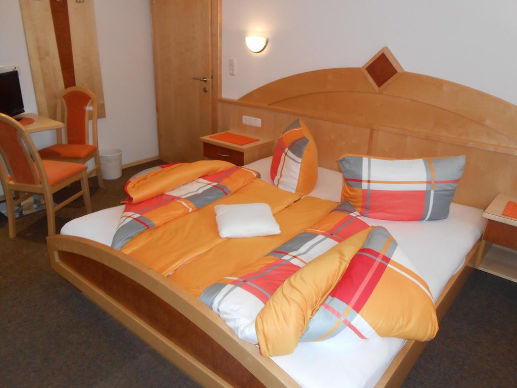 Apart Zangerle Kappl  Room photo